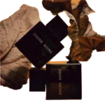 Perfume Encre Noire de Lalique para Hombres con notas amaderadas
