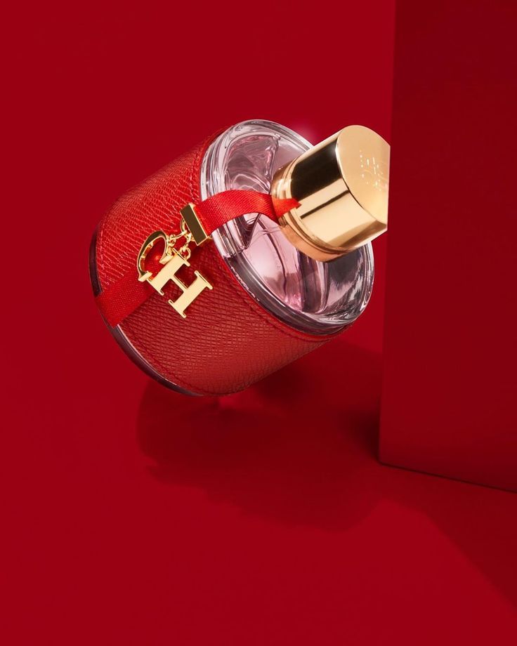 Ch Carolina Herrera mujer
