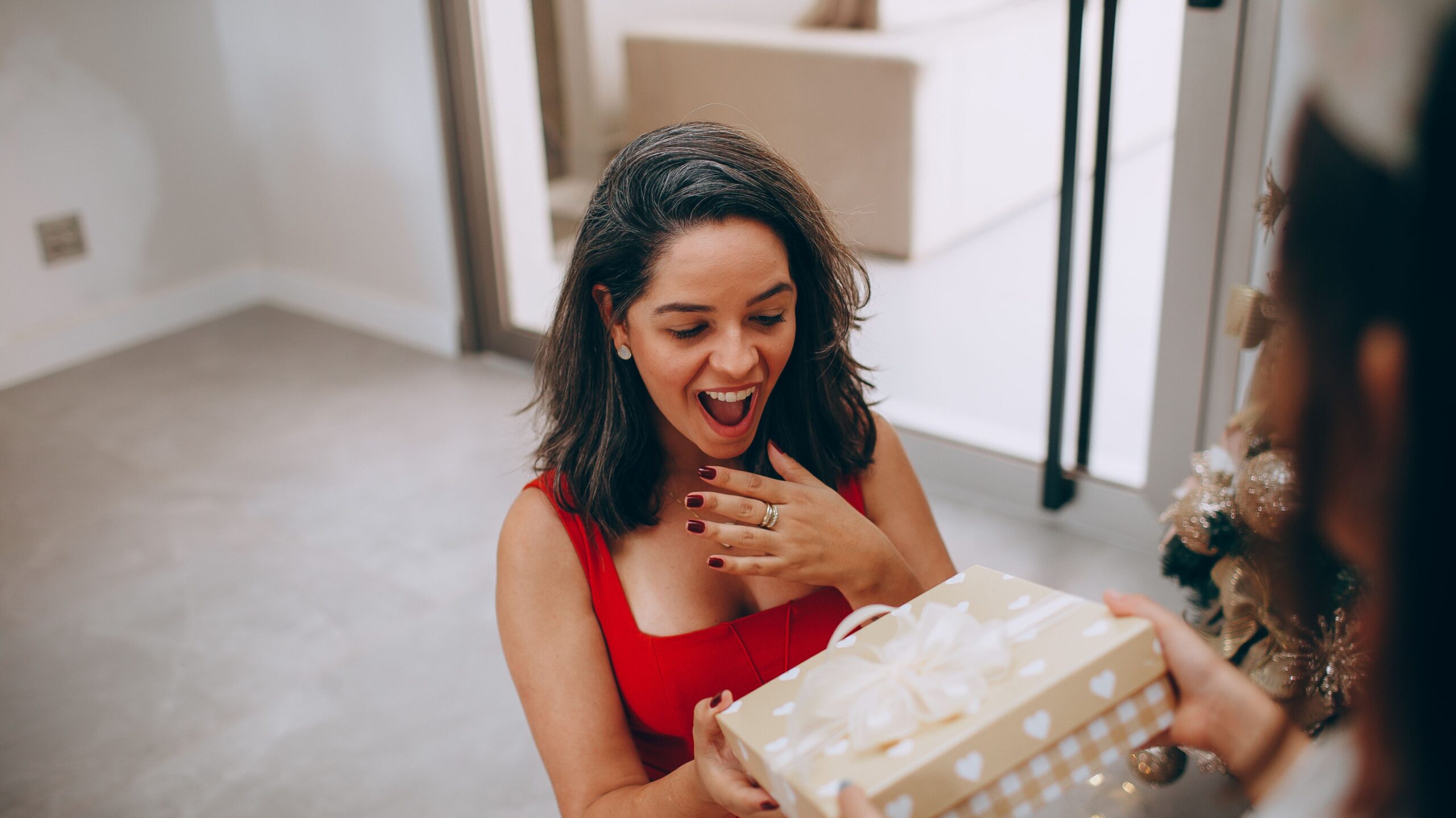 Guía definitiva para regalar perfumes en Amor y Amistad sin fallar en el intento
